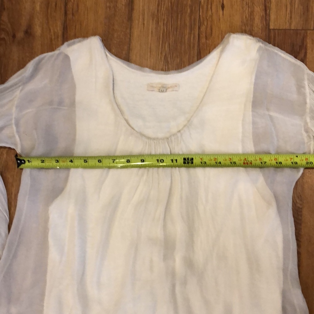 Pure silk poet blouse with lace insert and abalone buttons - Picture 10 of 15